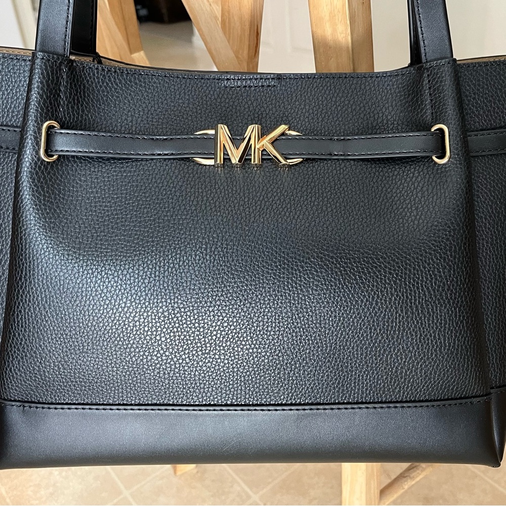 Michael Kors Reed Belted large leather tote NWT - Picture 11 of 11